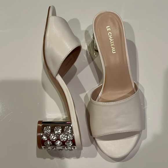 Le Chateau Gorgeous beaded heeled open toe mules, ivory and silver, new - Picture 2 of 7
